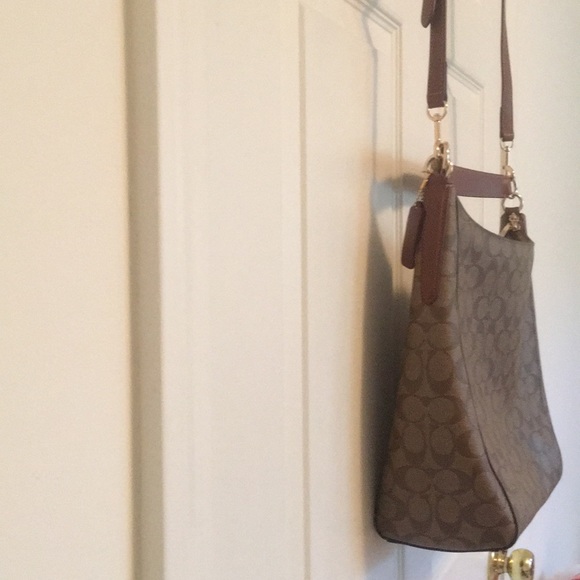 Brand new without tags coach purse - Picture 4 of 7